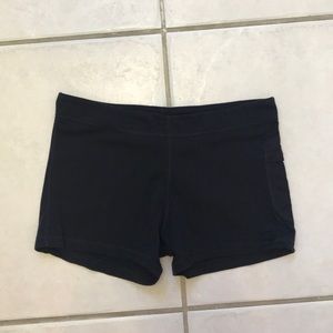 lululemon luon tight shorts size 8